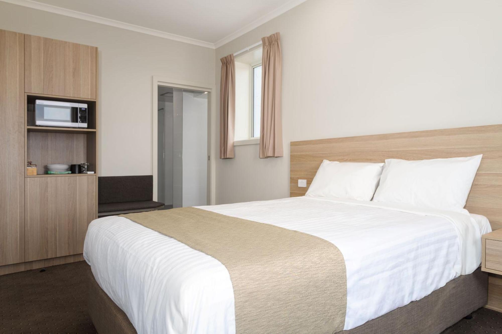 Somerset Hotel Экстерьер фото